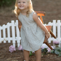 детское платье с полосатым принтом